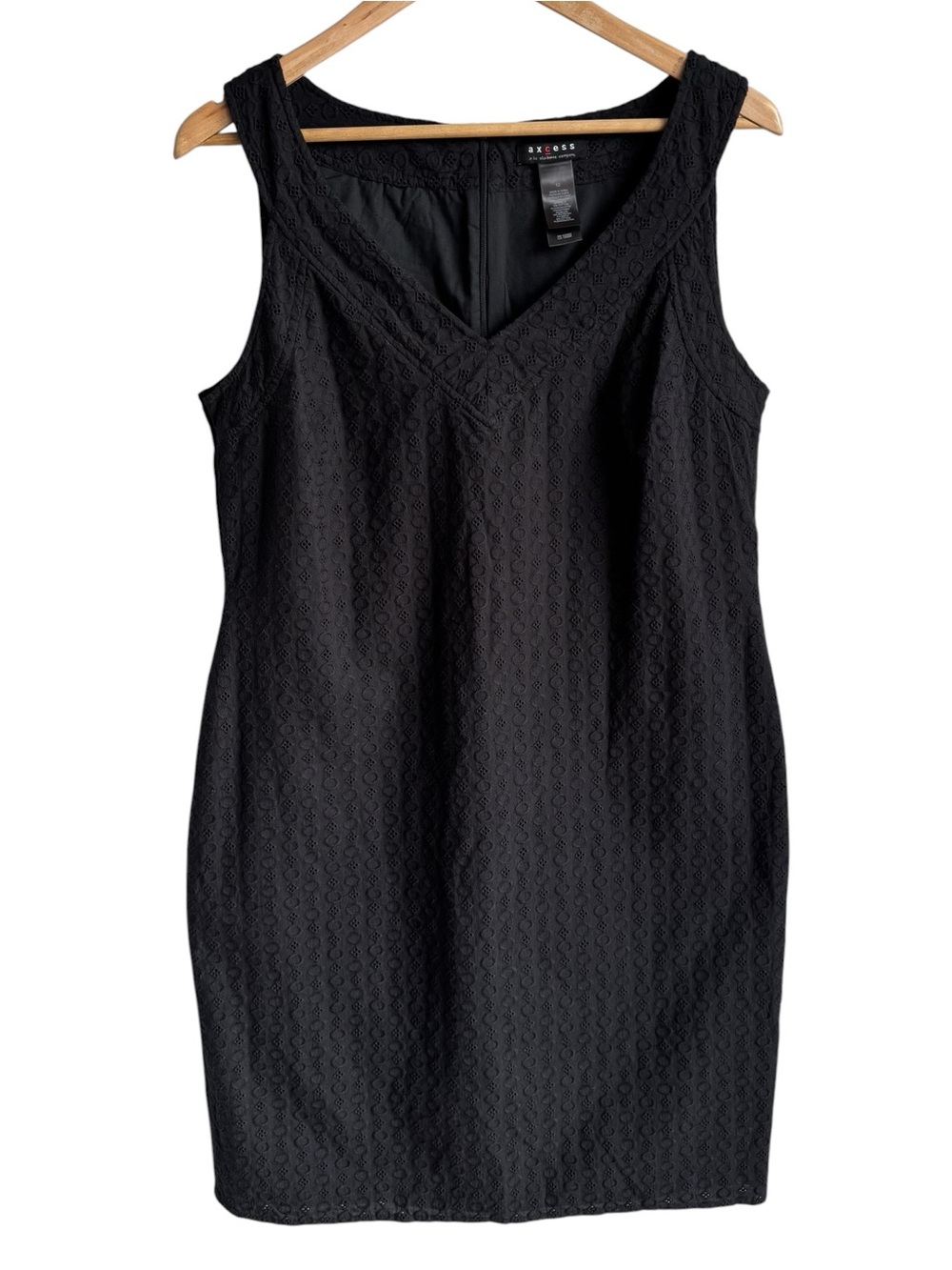 Axcess 100% Cotton Eyelet Lace Dress Sz 12 L Black LBD V-Neck Below Knee Classic